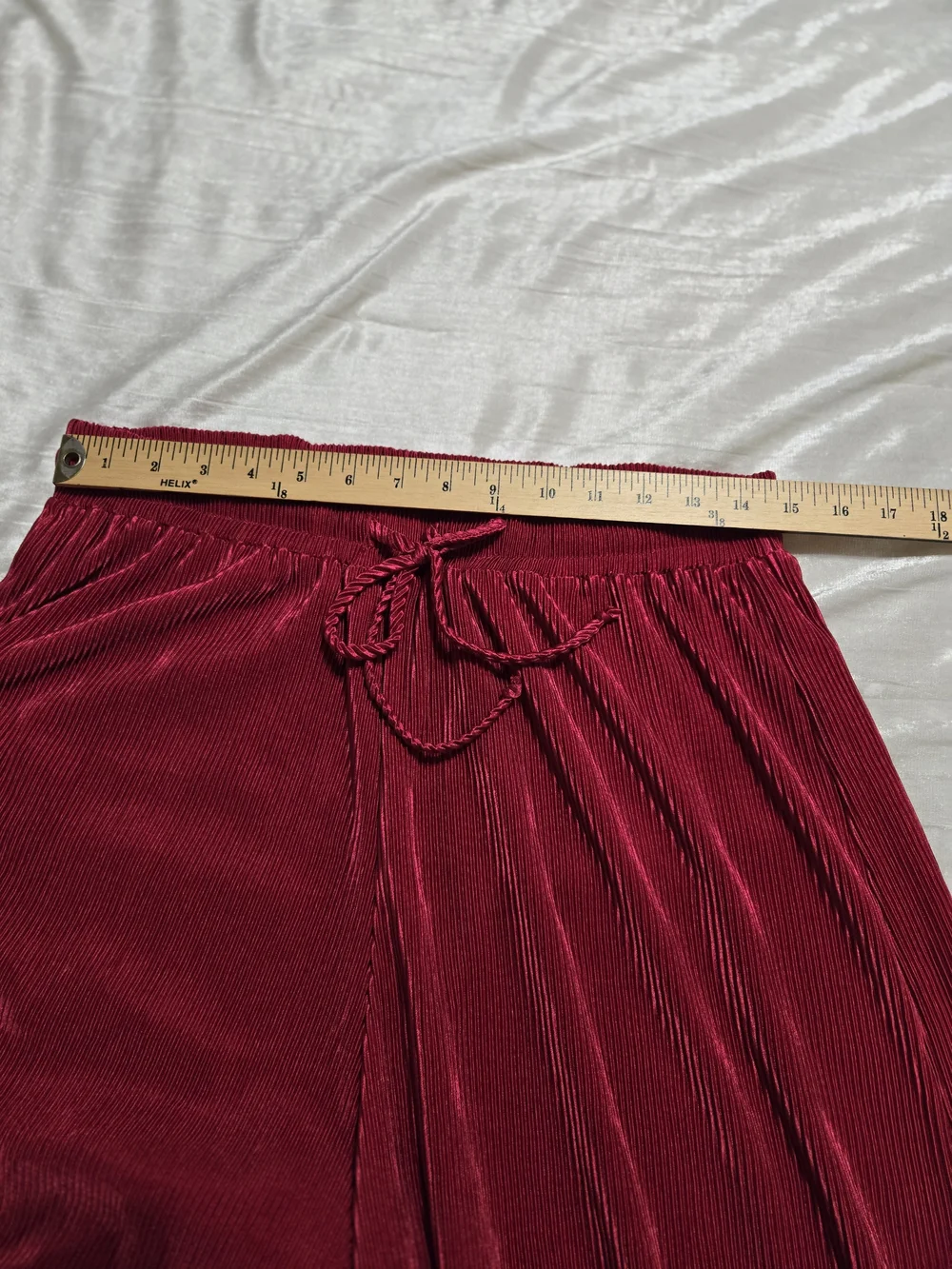 Crushed  Ribbed Crop Pants - Berry Size XL by Zig Zag Stripe. NWOT.